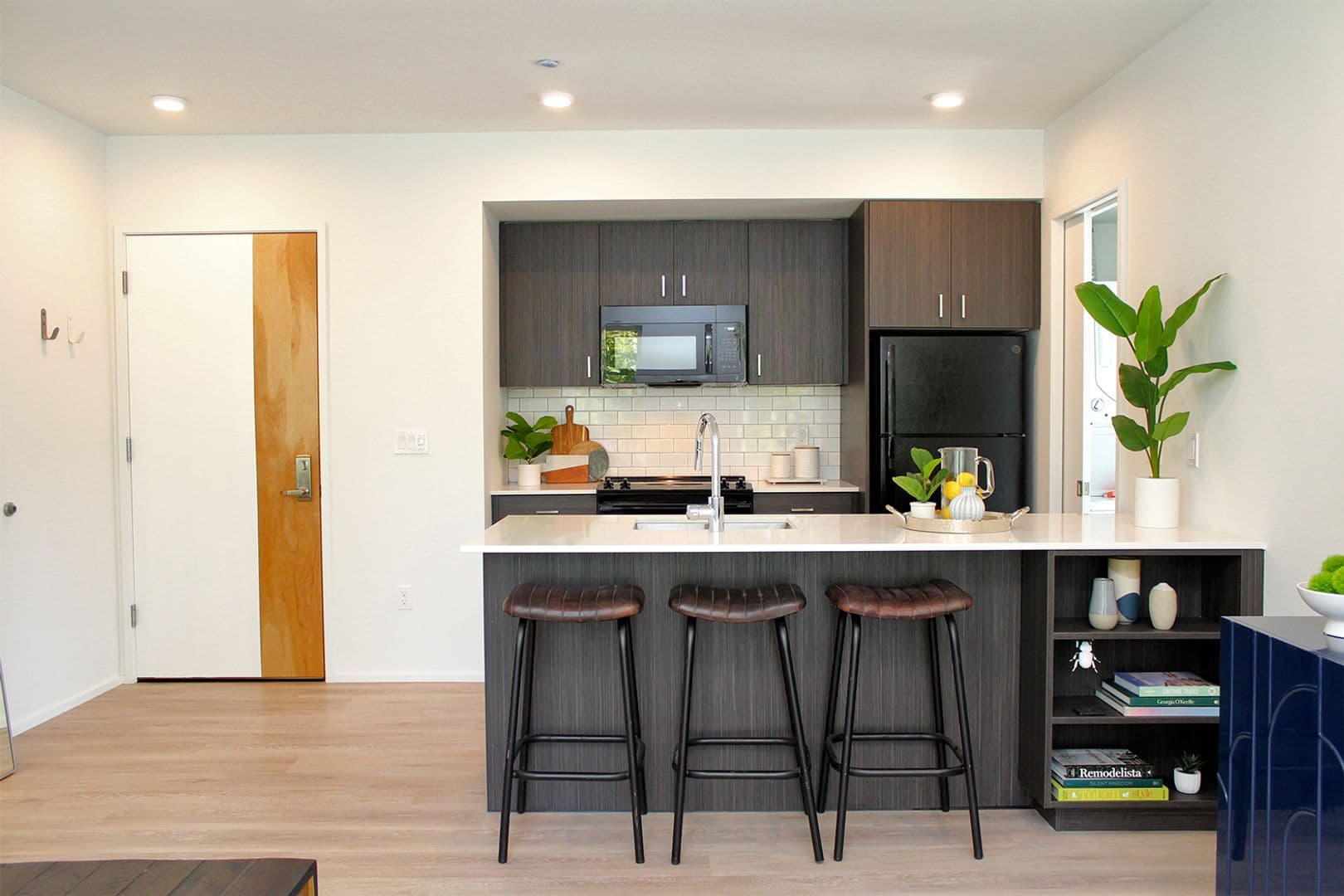 Portland Apartment: 1611 N Rosa Parks Way #101 - 306