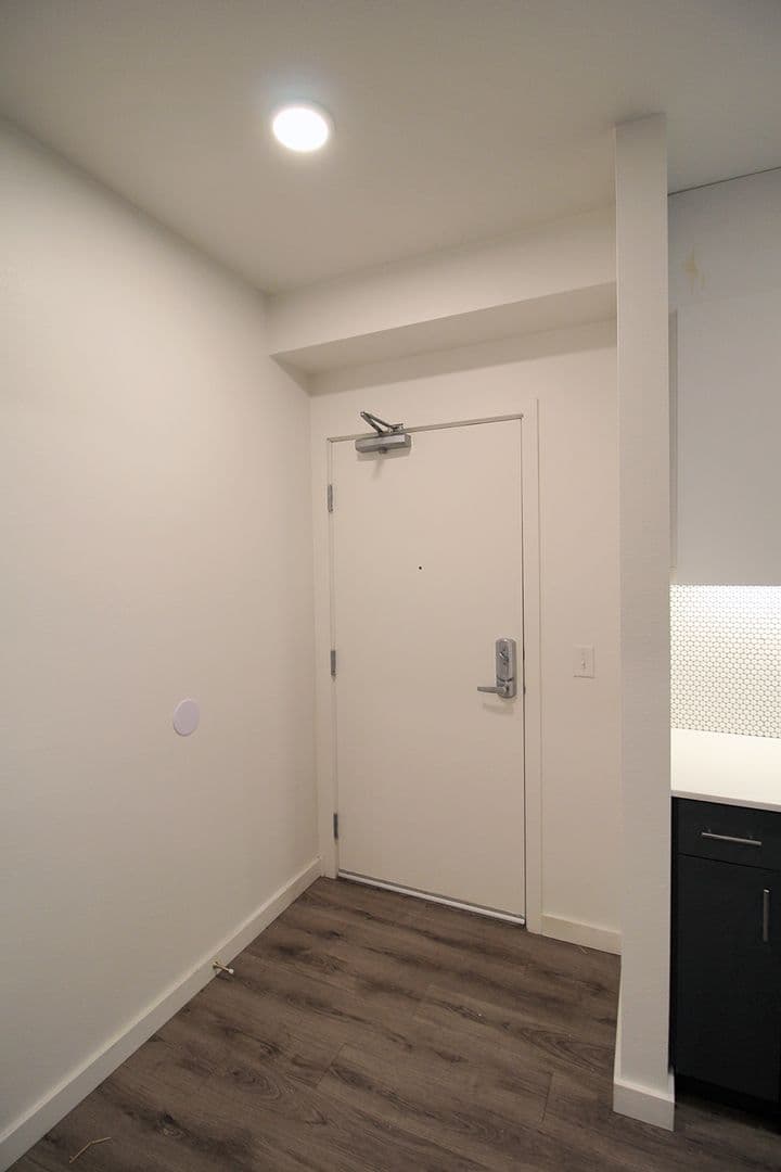 Portland Apartment: 2919 SE Division St