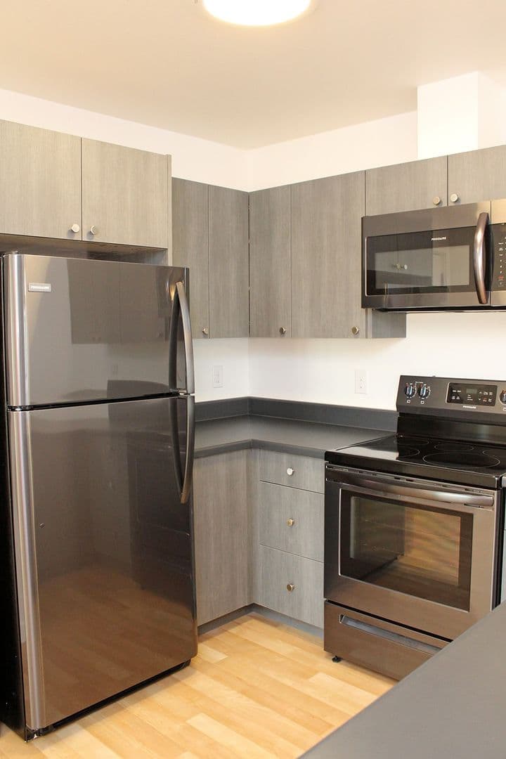 Portland Apartment: 6155 N Minnesota Ave - Bamboo Court II