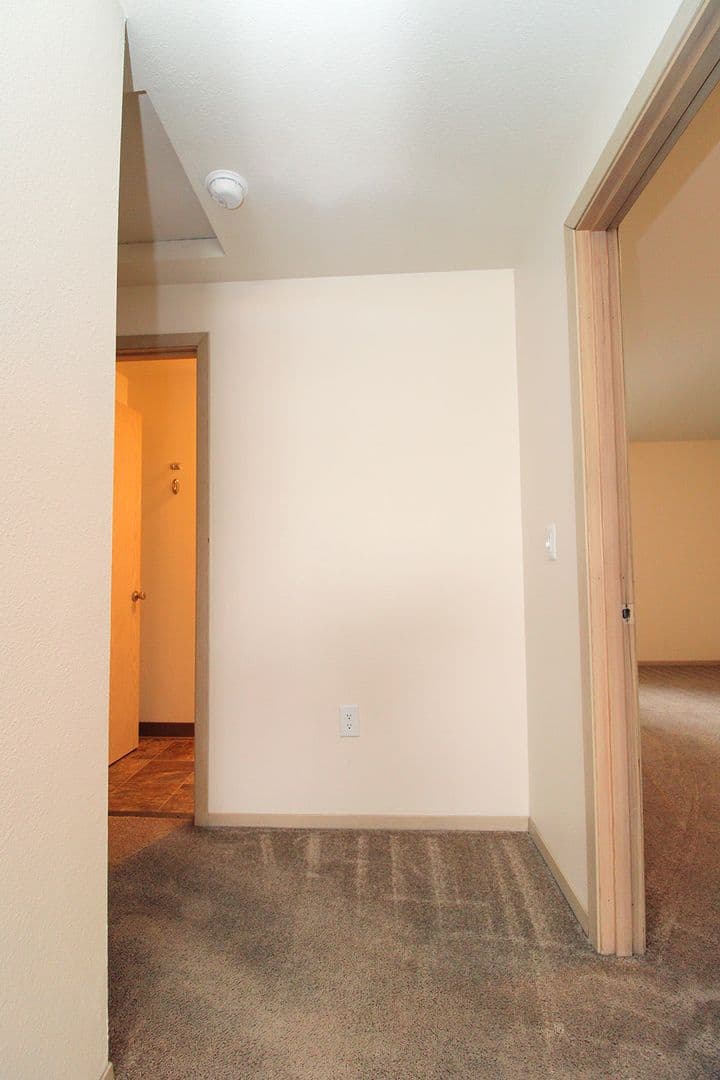 Portland Apartment: 1348 - 1438 NE 160th Ave