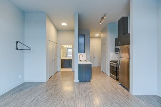 Portland Apartment: 3423 SE Hawthorne Blvd