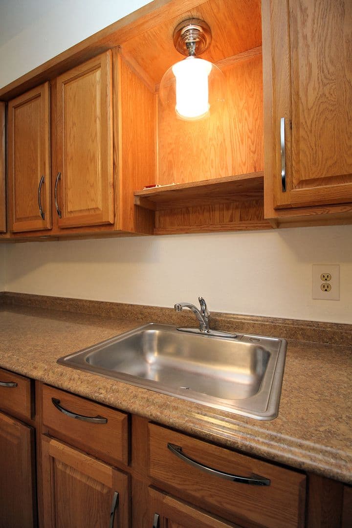 Portland Apartment: 1902-1910 N Kilpatrick St - Kenton