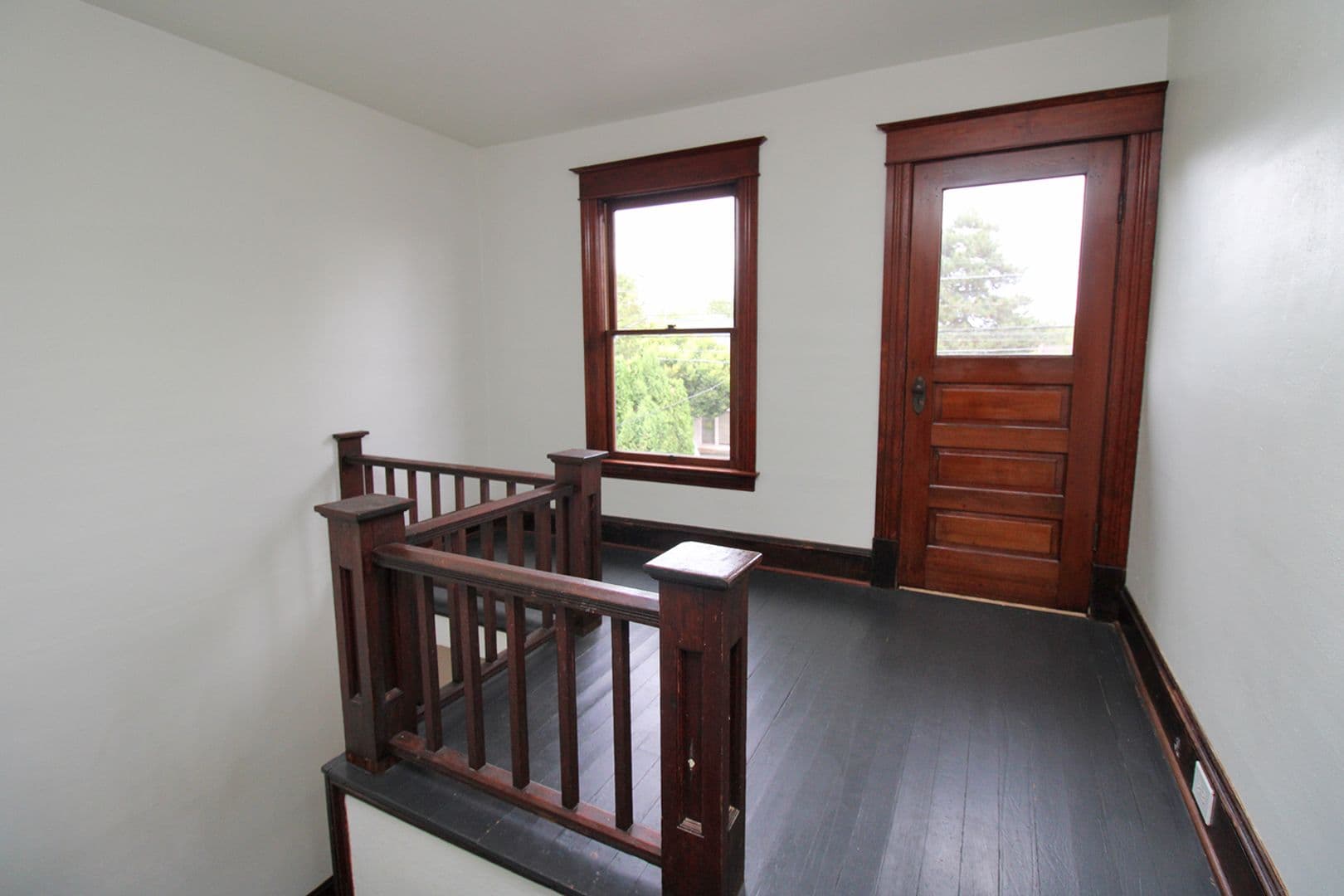 Portland House: 7126 N Lombard St