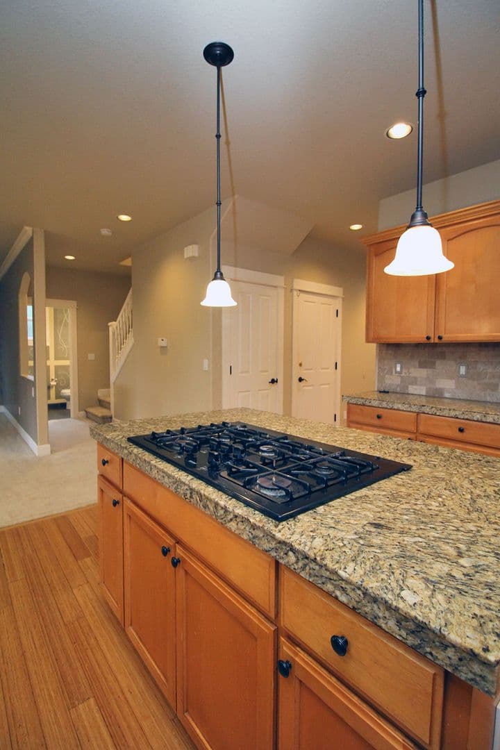 Beaverton House: 6930 SW Star Jasmine Plc
