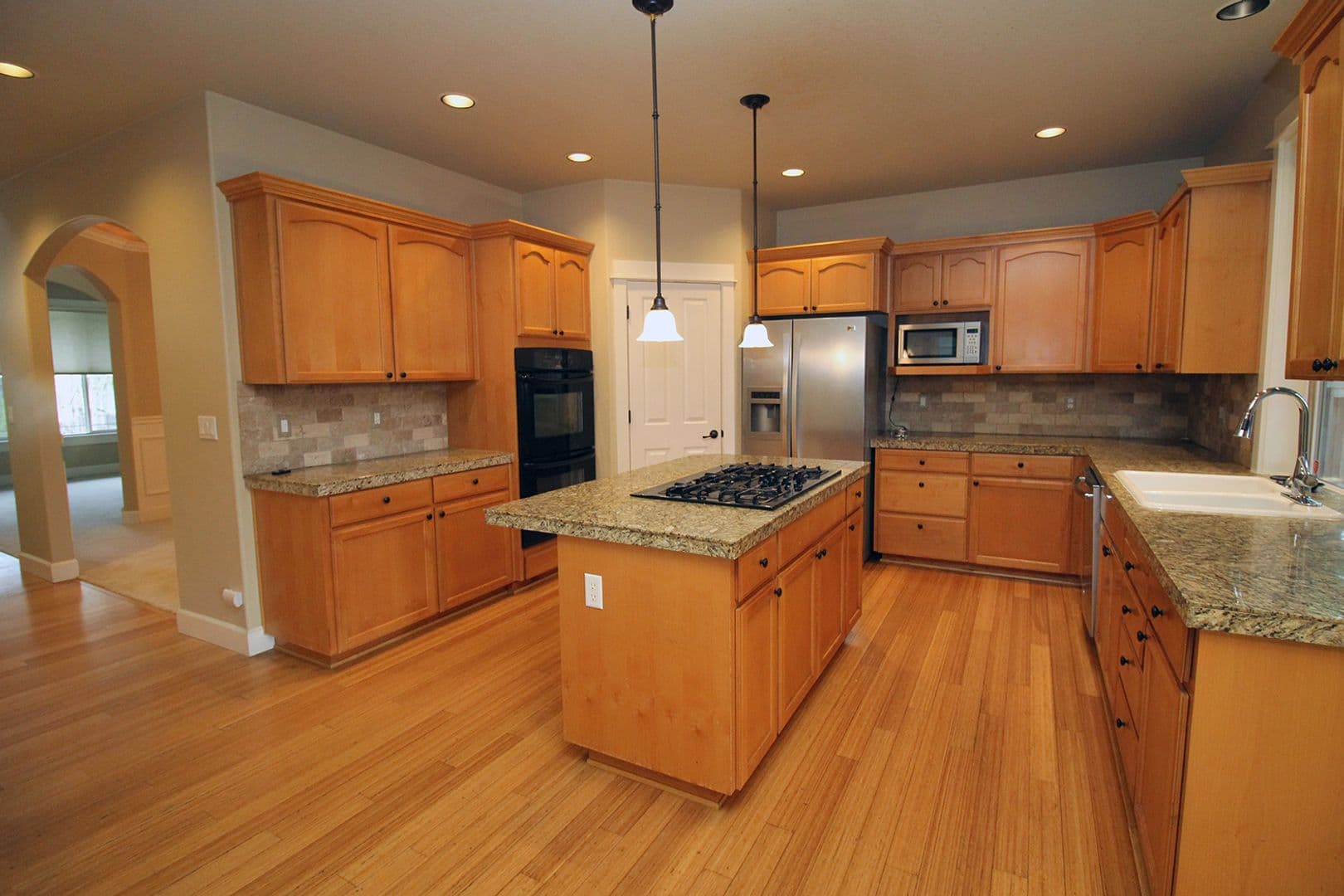 Beaverton House: 6930 SW Star Jasmine Plc