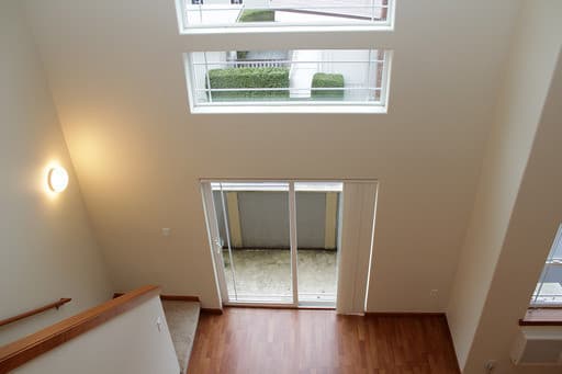Portland Apartment: 123 NE 172nd Avenue
