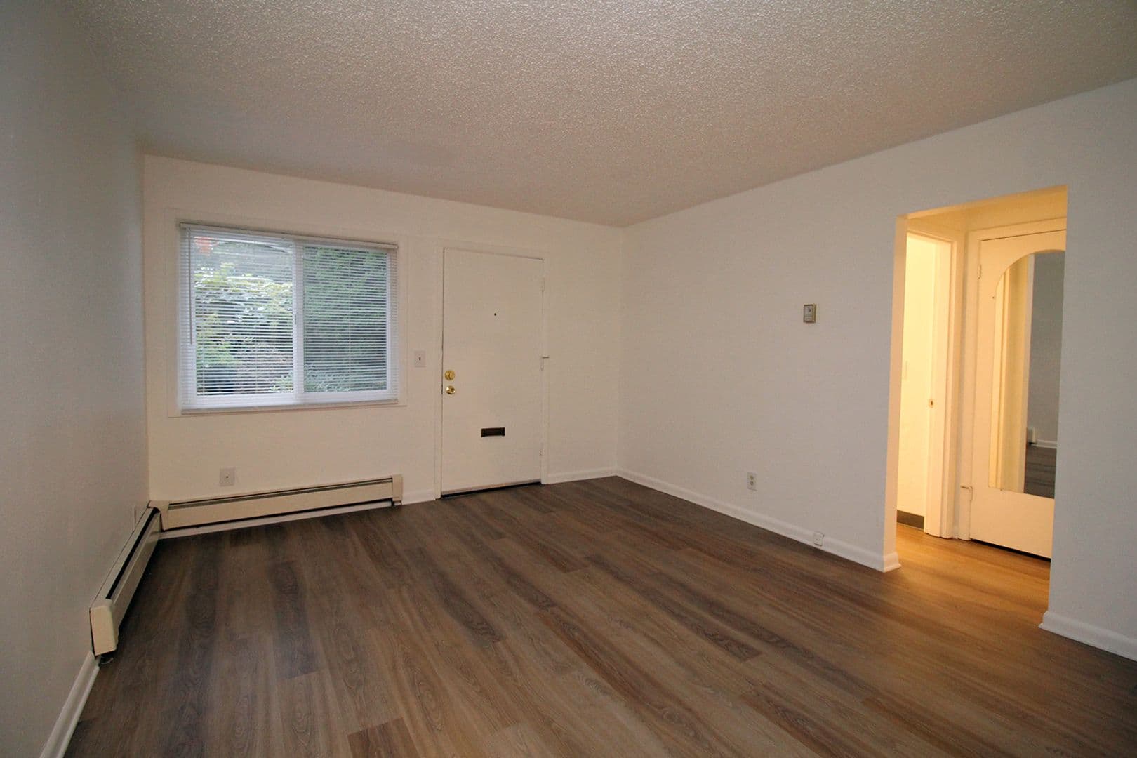 Portland Apartment: 1902-1910 N Kilpatrick St - Kenton