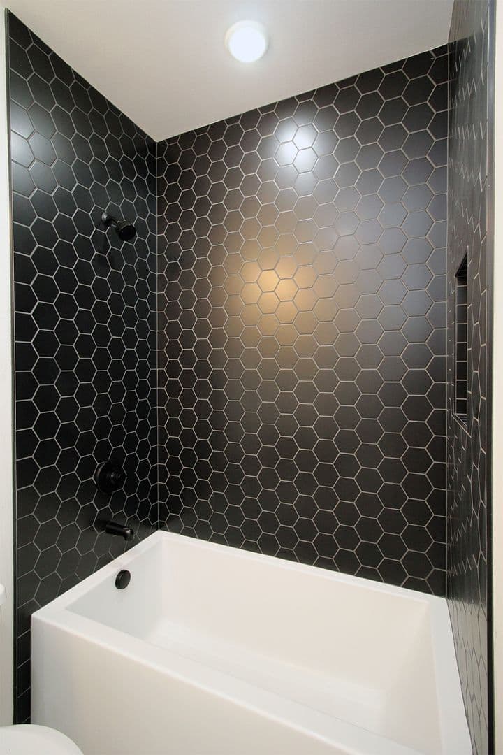 Portland Apartment: 5258-5264 NE 15th Ave