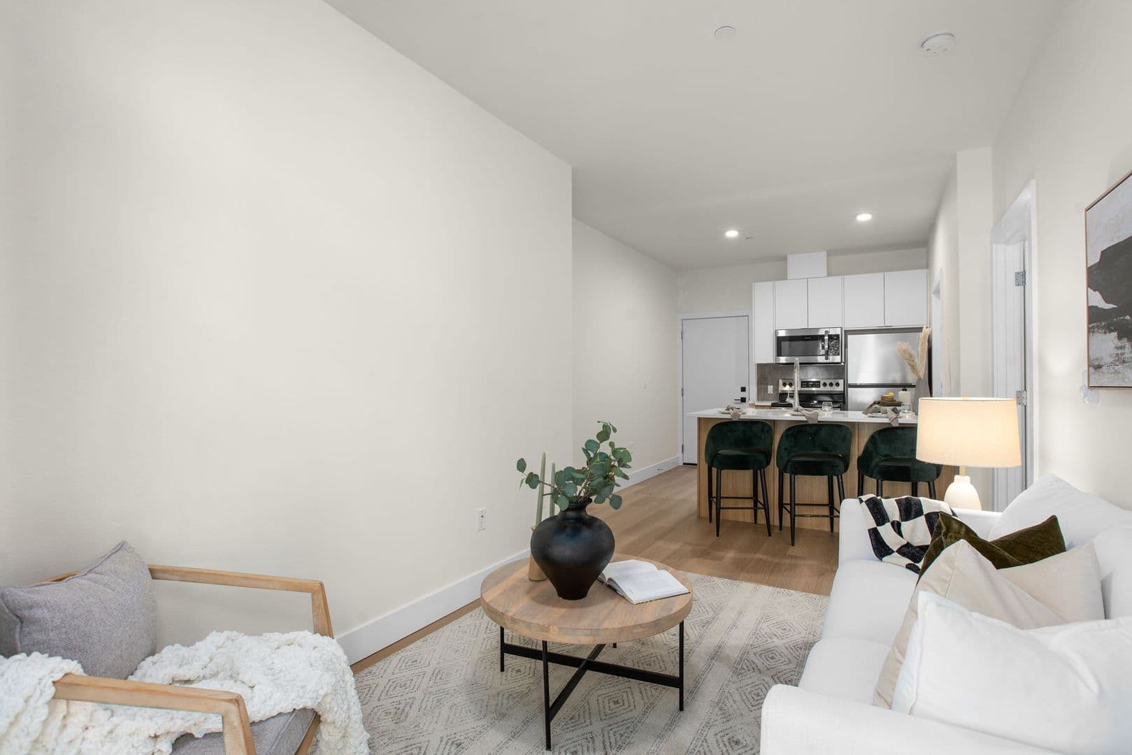Portland Apartment: 8417 SW 24th Ave