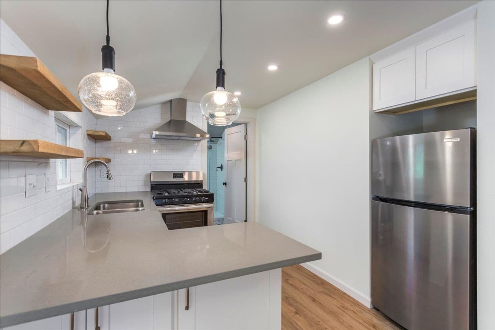 Portland Apartment: 3622-3624 NE Cleveland Ave