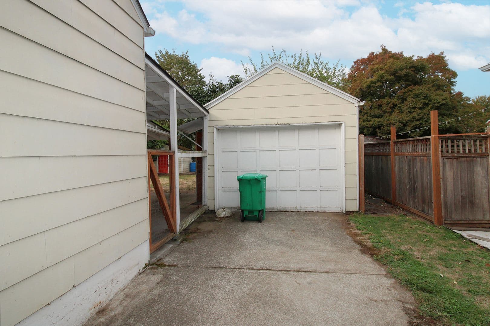 Portland House: 6047 NE 37th Ave