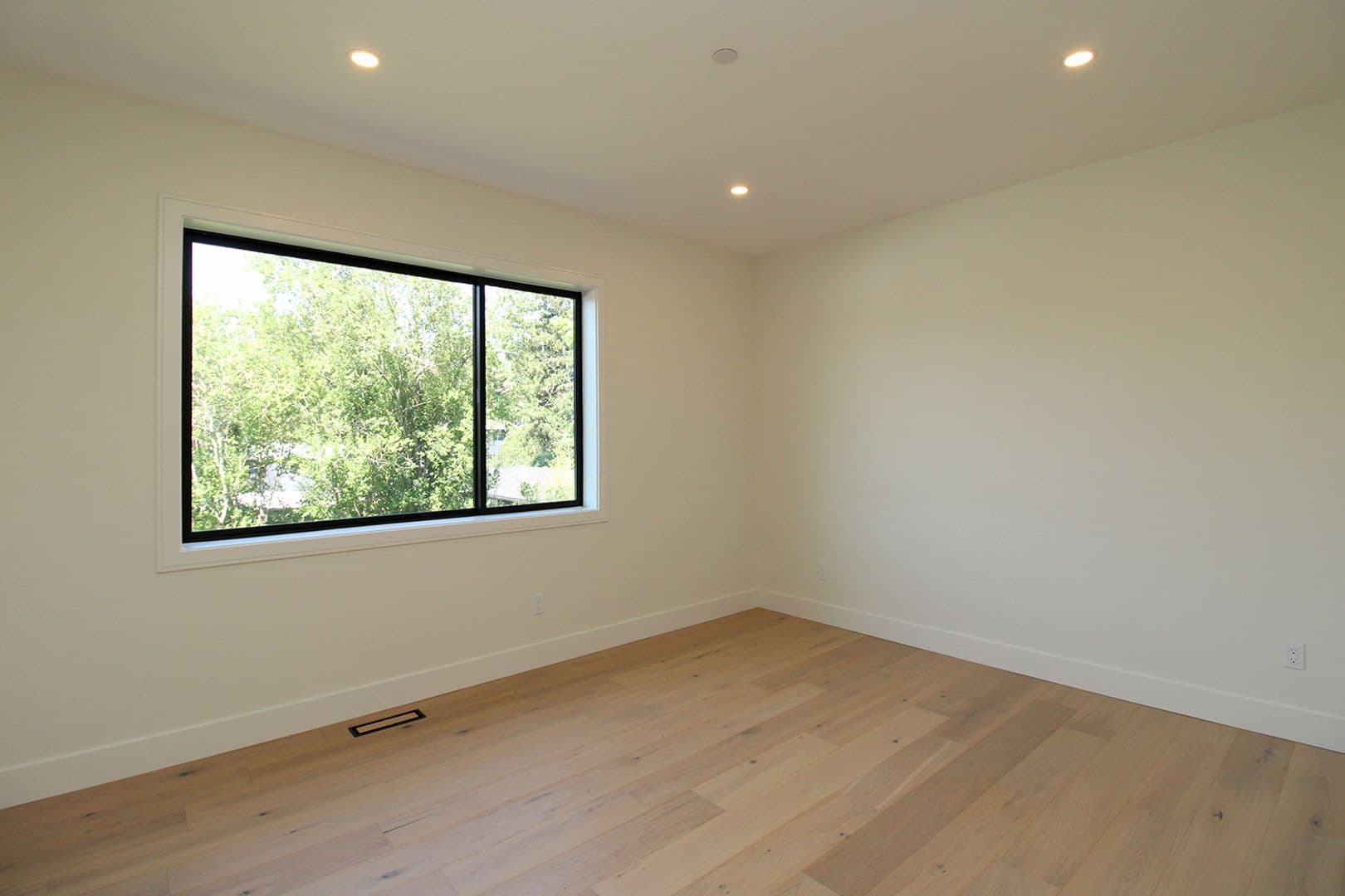 Portland House: 6233 SW Hamilton Way