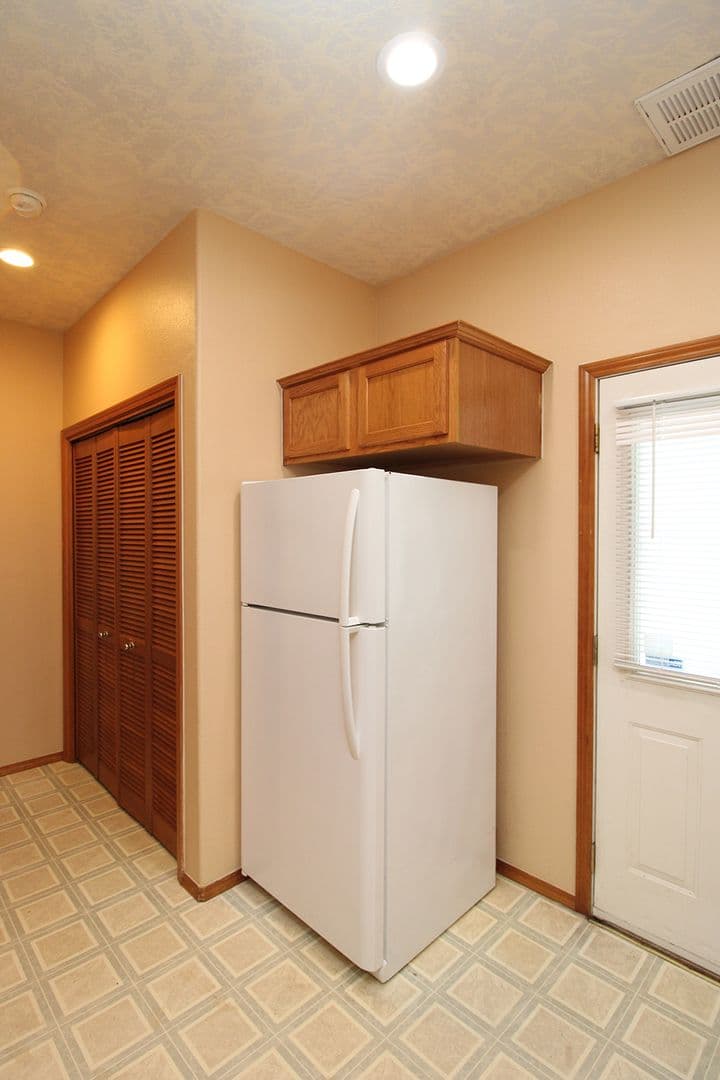 Fairview Apartment: 22032 NE Chinook Way