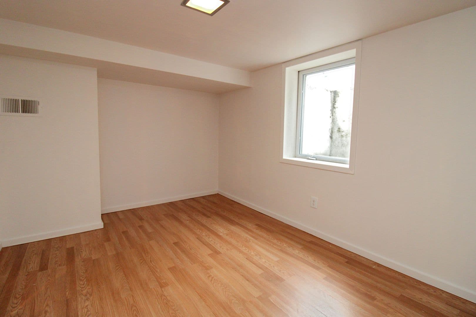 Portland House: 6047 NE 37th Ave