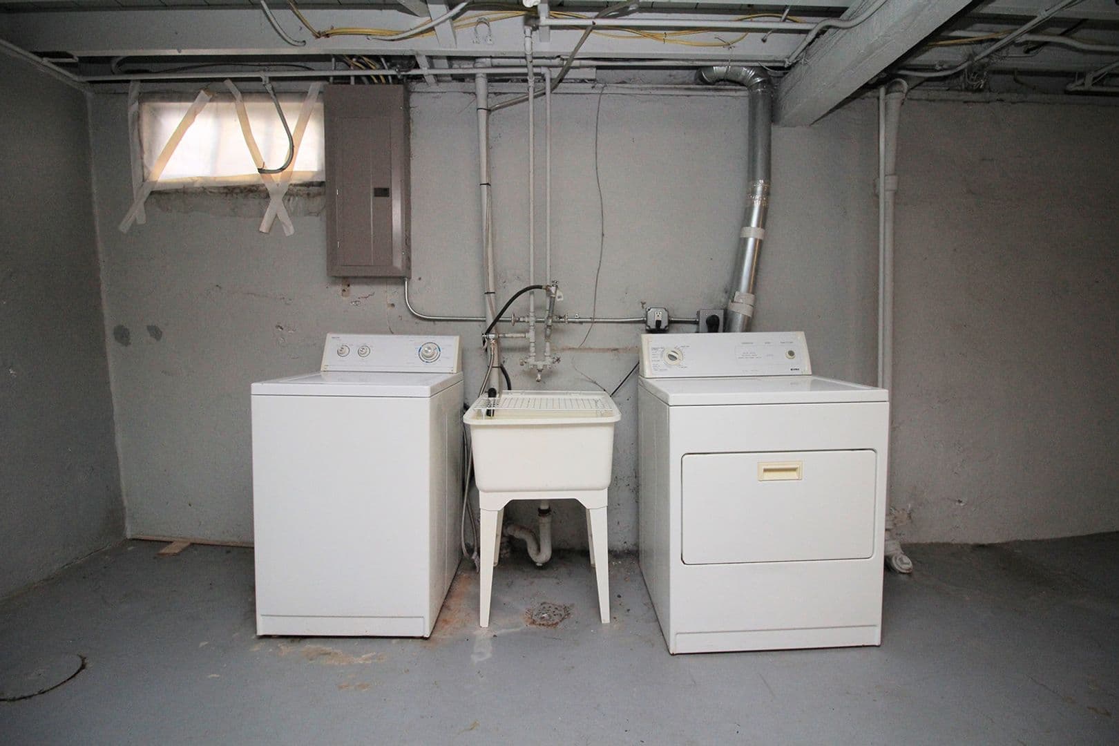 Portland House: 1606 N Church St
