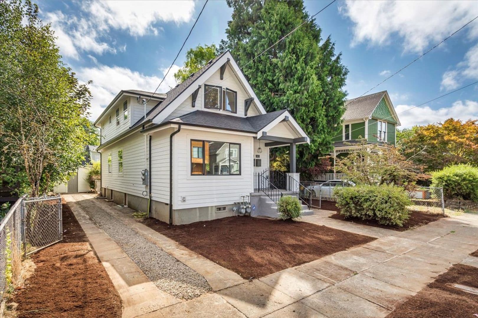 Portland Apartment: 3622-3624 NE Cleveland Ave