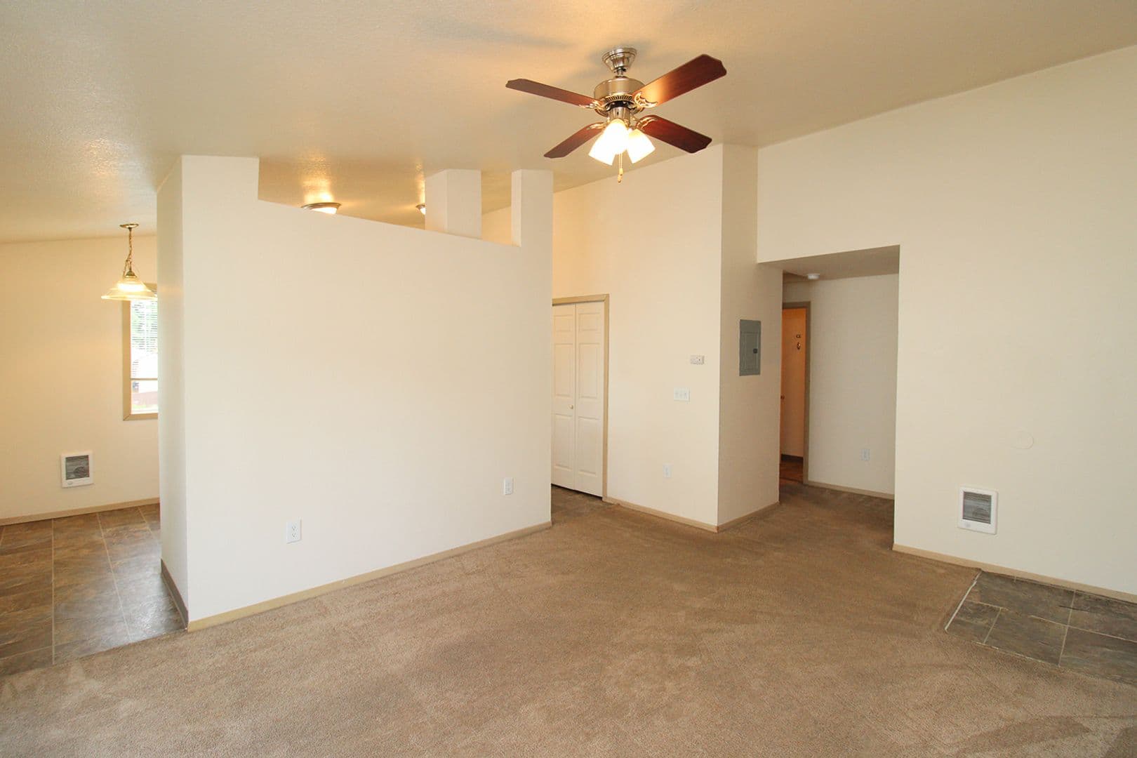 Portland Apartment: 1348 - 1438 NE 160th Ave