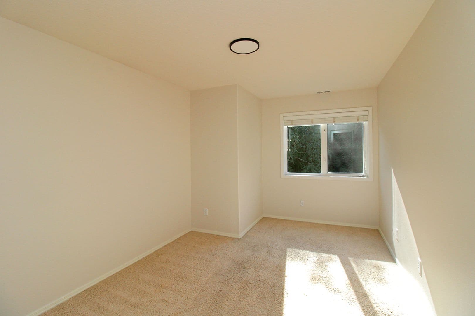Portland House: 9583 NW Randall Ln