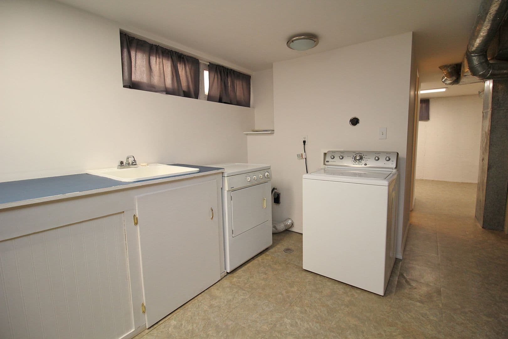 Portland House: 4429 SE Raymond St
