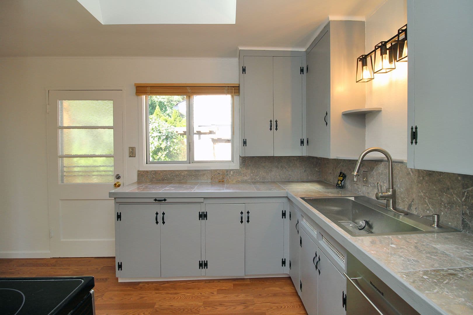 Portland House: 4429 SE Raymond St