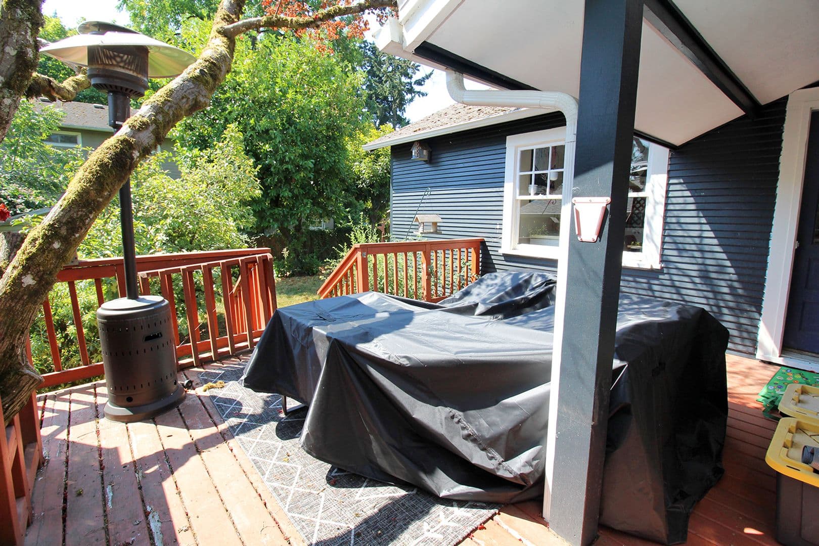 Portland House: 320 SW Carson St