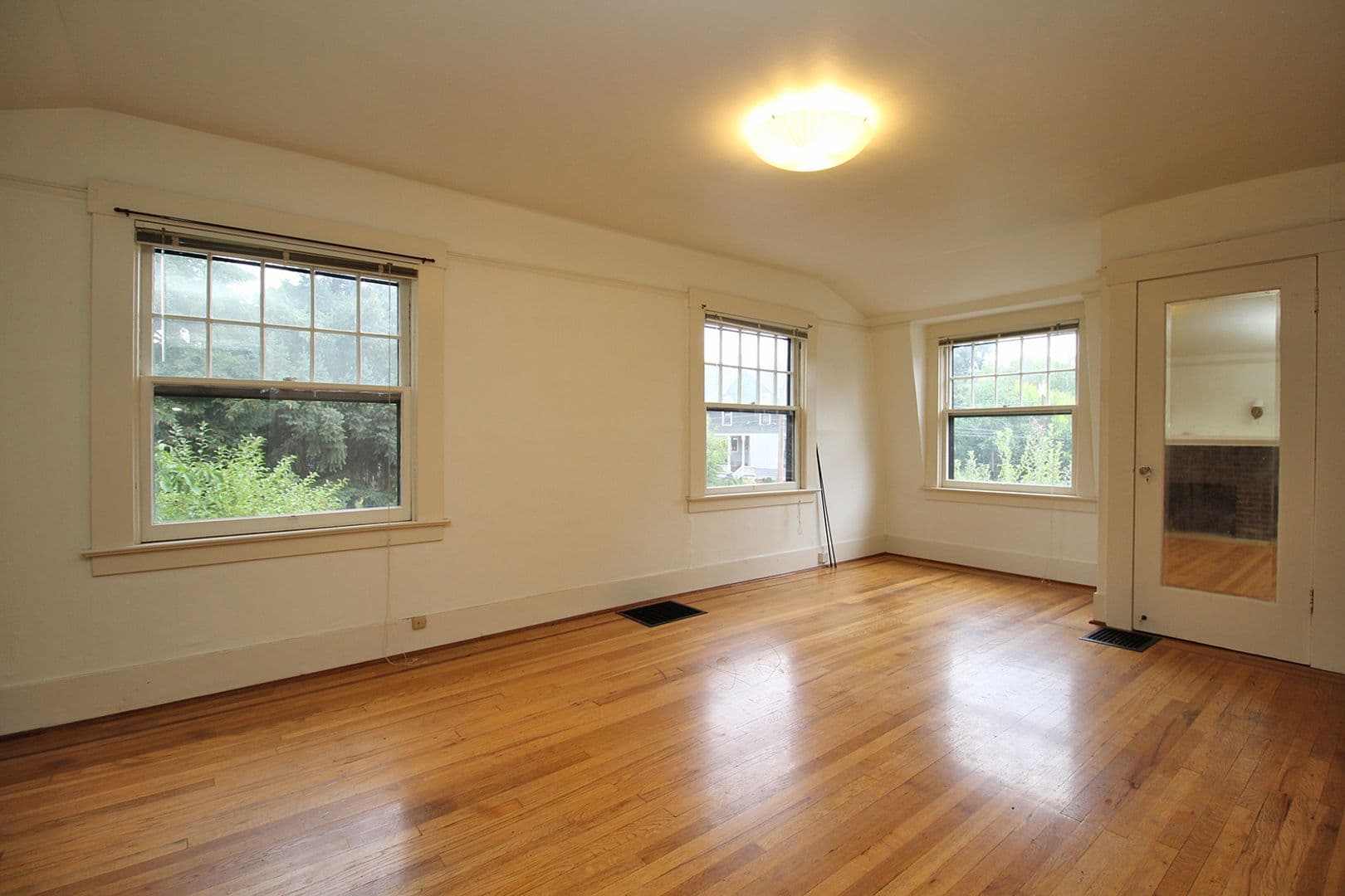 Portland Apartment: 1236 NE Tillamook St