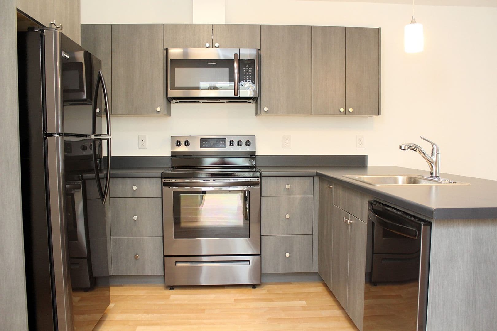 Portland Apartment: 6155 N Minnesota Ave - Bamboo Court II