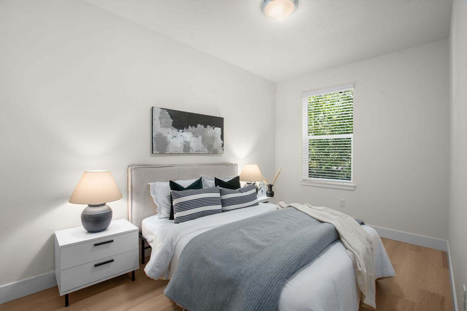Portland Apartment: 8417 SW 24th Ave