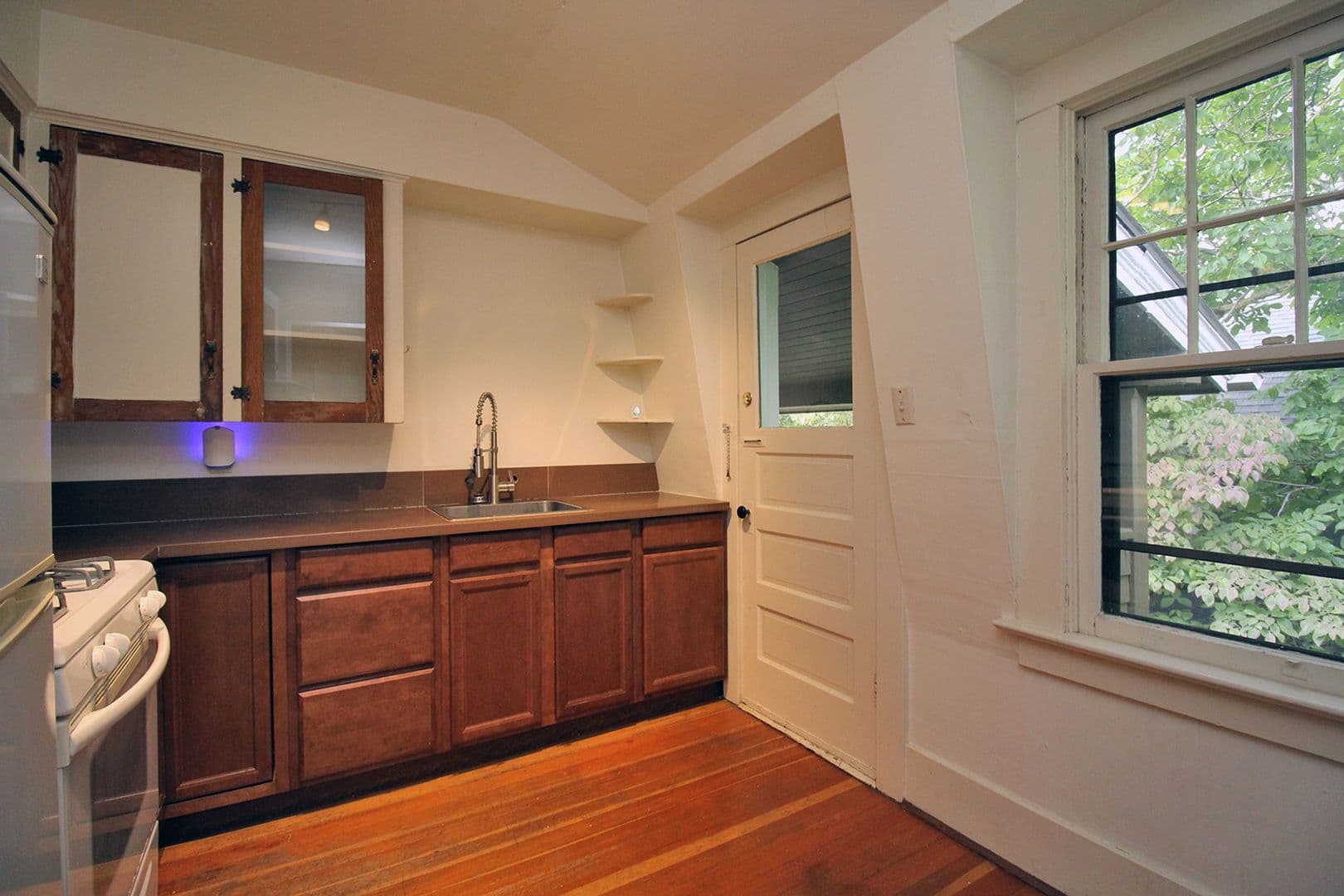 Portland Apartment: 1236 NE Tillamook St