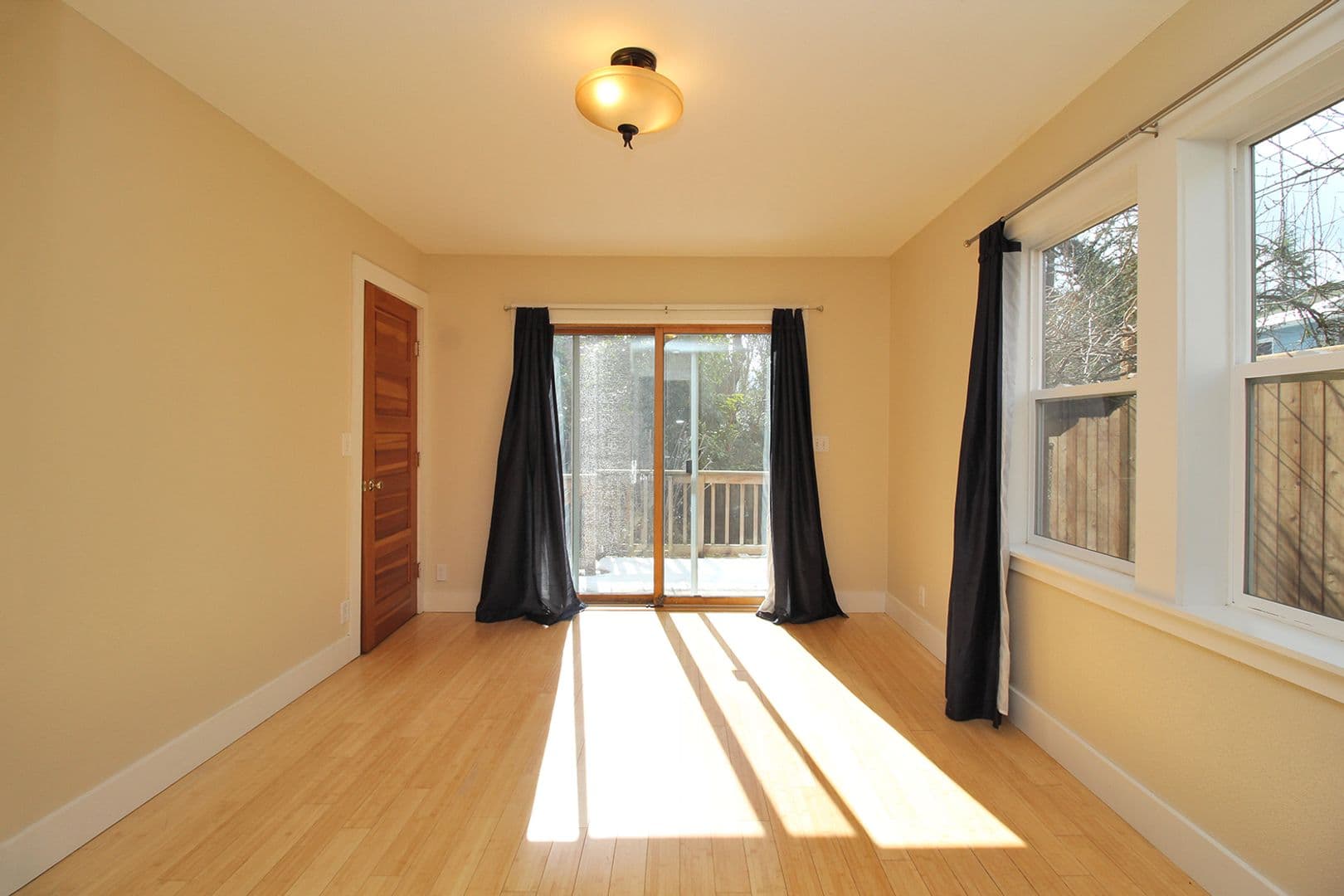 Portland House: 320 SW Carson St