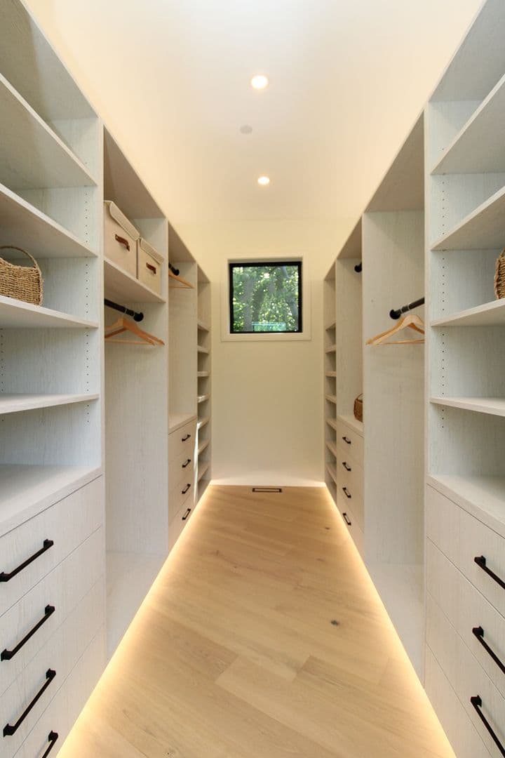 Portland House: 6233 SW Hamilton Way