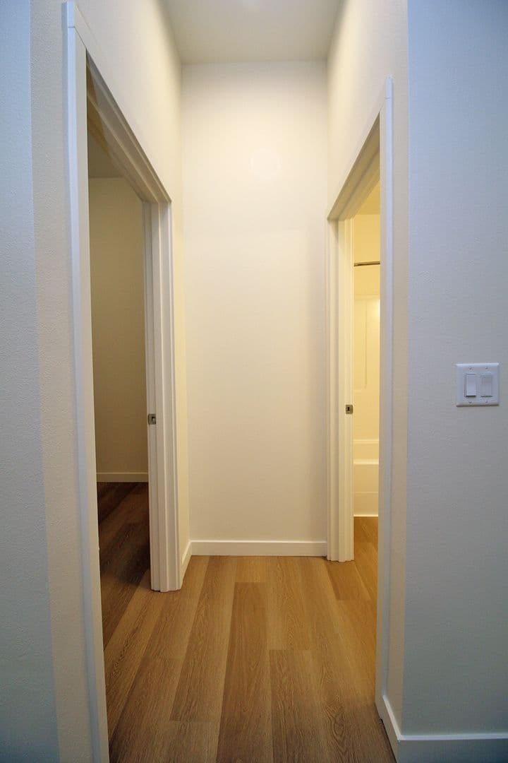 Portland Apartment: 1111 SE Tenino St