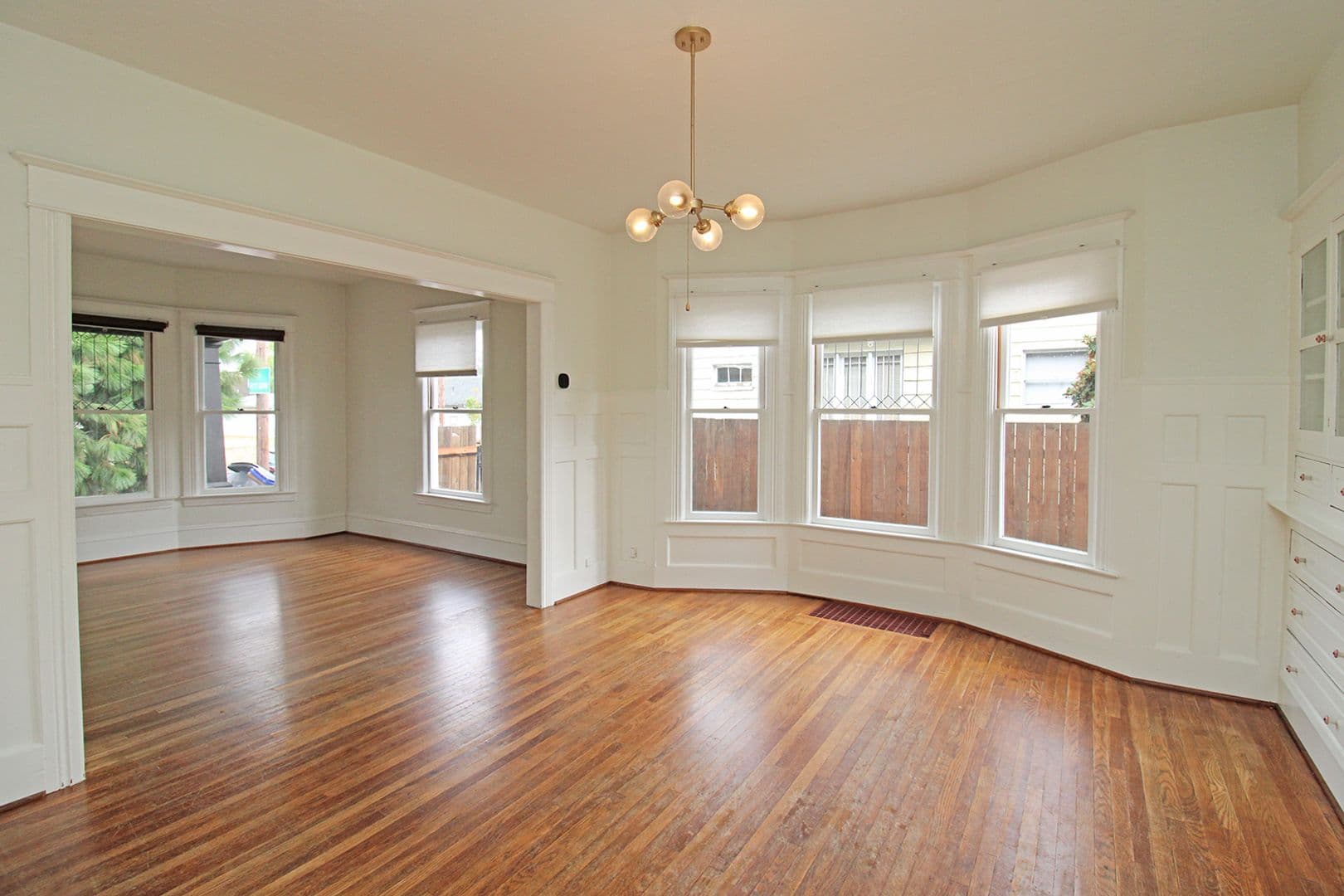 Portland House: 7126 N Lombard St