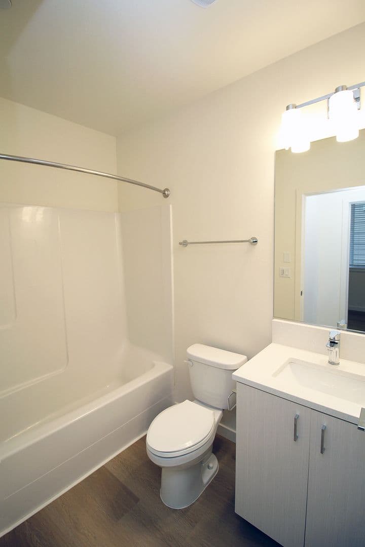 Portland Apartment: 1111 SE Tenino St