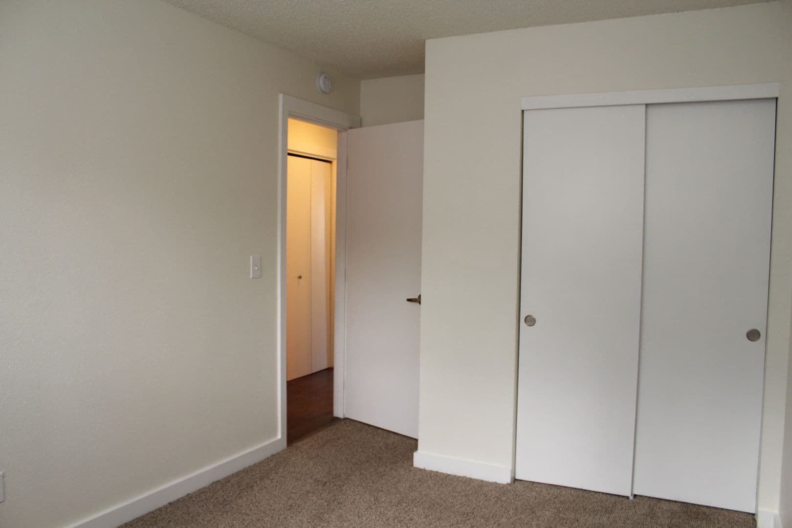 Portland Apartment: 9222 N Lombard St