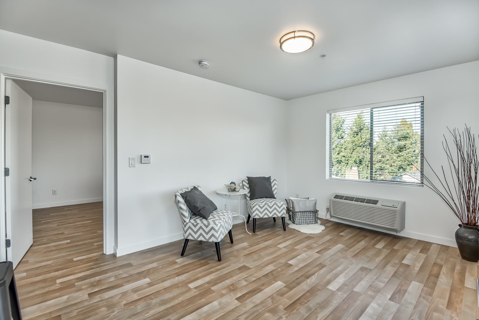 Portland Apartment: 6195 N Minnesota Ave