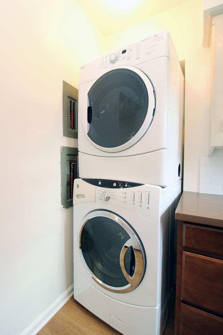 Portland Apartment: 5944 & 5948 NE 30th Ave