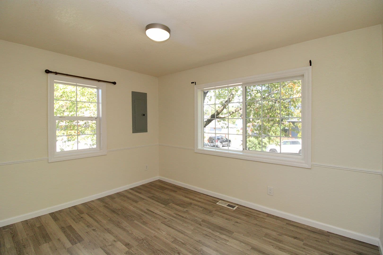 Portland House: 4419 N Albina Ave