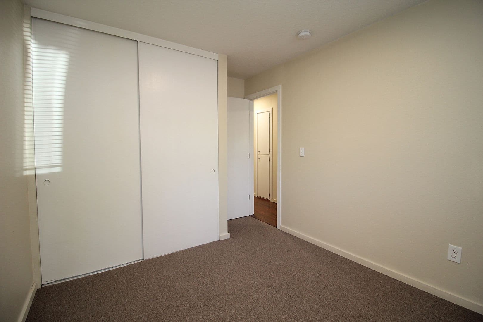Portland Apartment: 4204 - 4232 SE Cesar E Chavez Blvd.