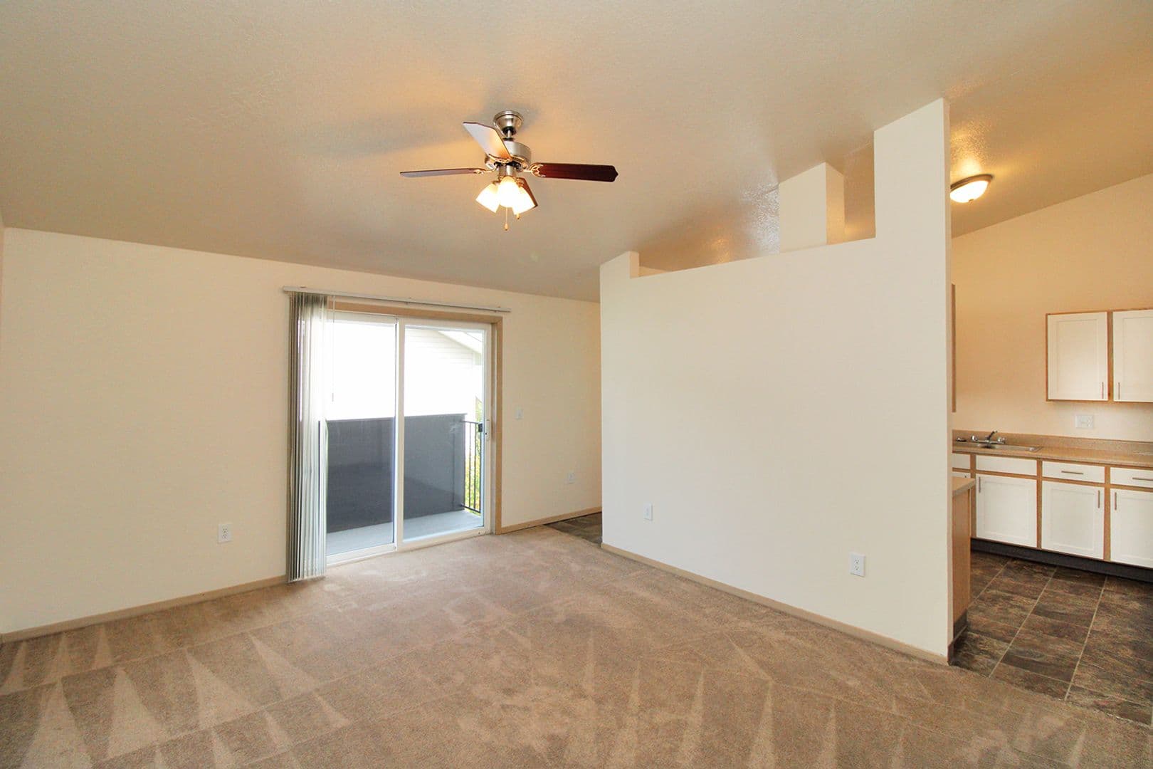 Portland Apartment: 1348 - 1438 NE 160th Ave