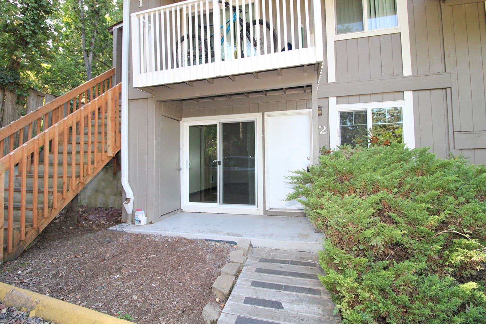 Portland Apartment: 5704 SW Beaverton-Hillsdale Hwy