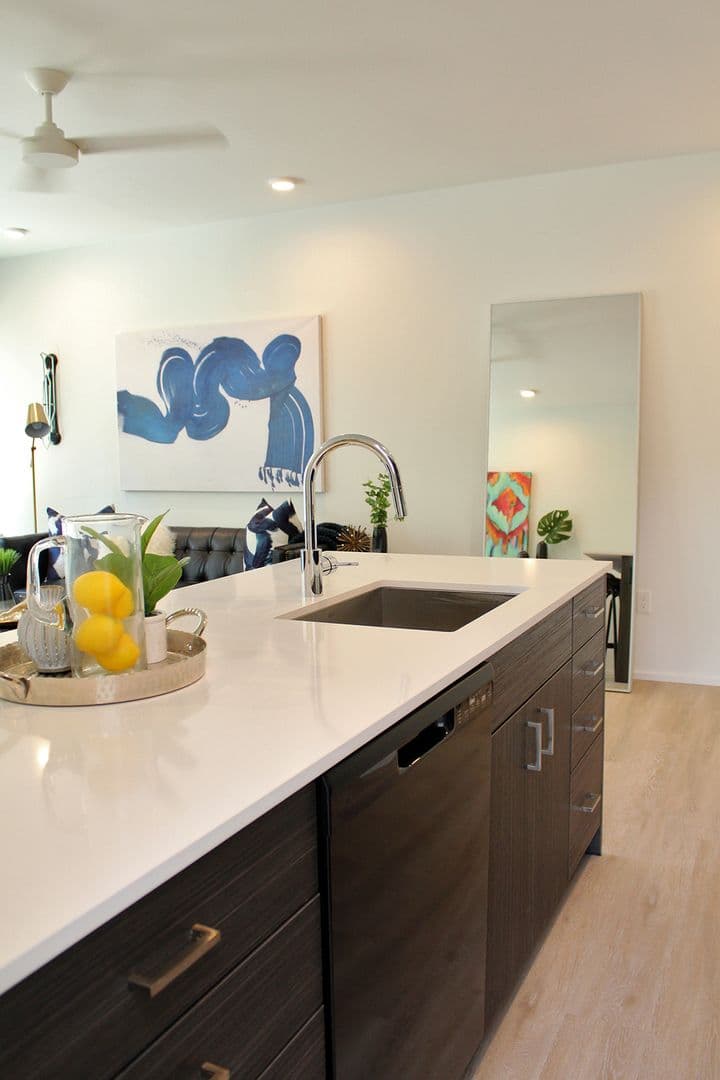 Portland Apartment: 1611 N Rosa Parks Way #101 - 306