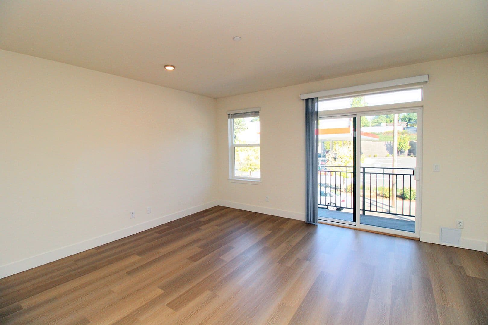 Portland Apartment: 8417 SW 24th Ave
