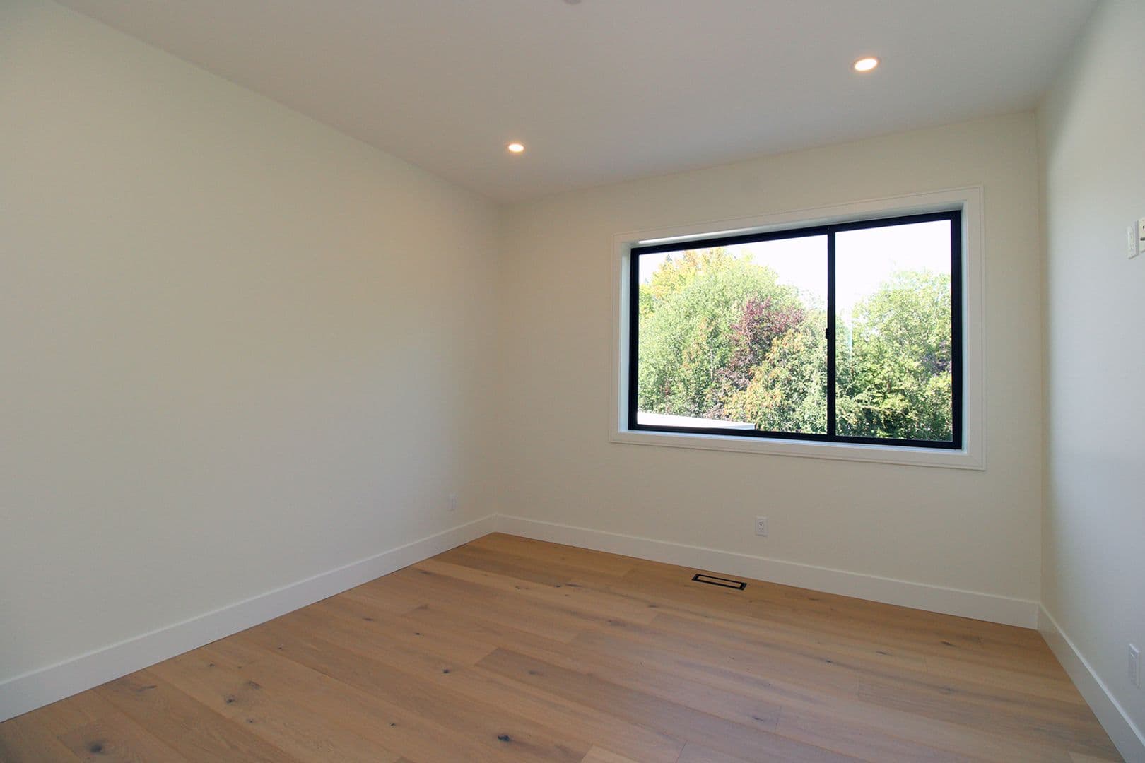 Portland House: 6233 SW Hamilton Way
