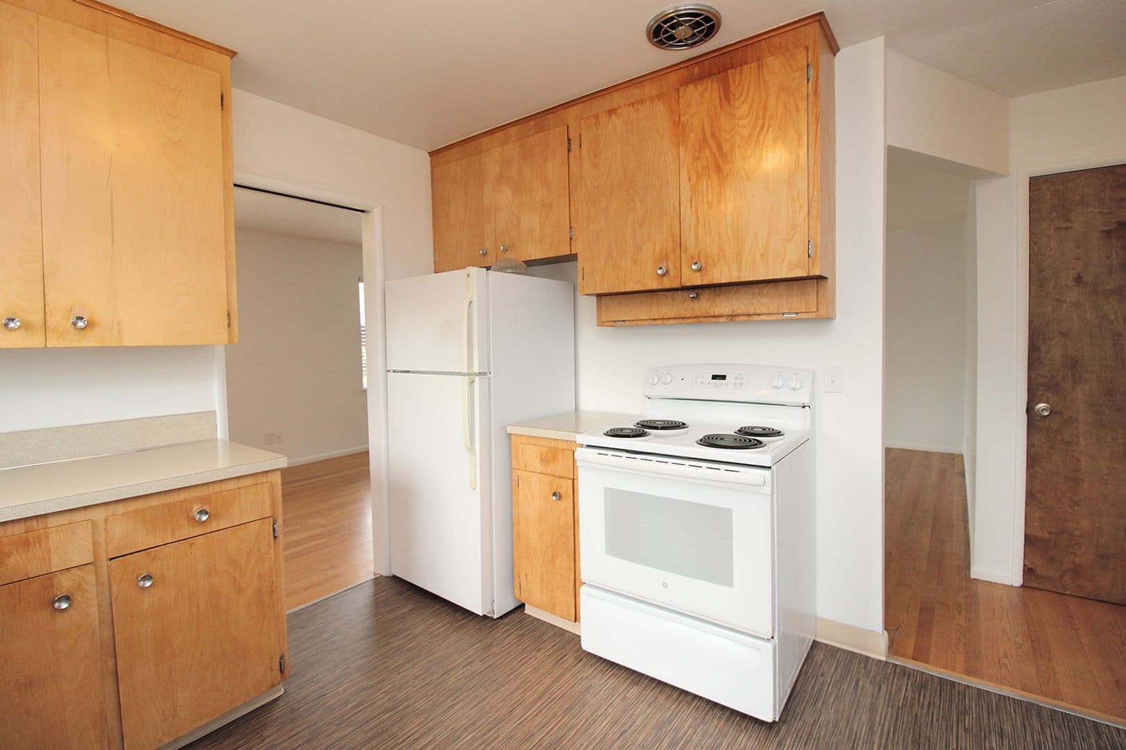 Portland Apartment: 7230 - 7234 NE Broadway