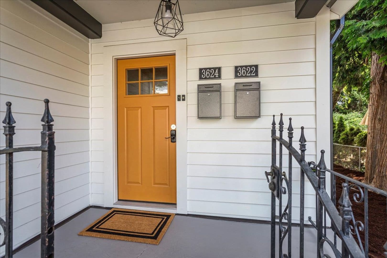 Portland Apartment: 3622-3624 NE Cleveland Ave