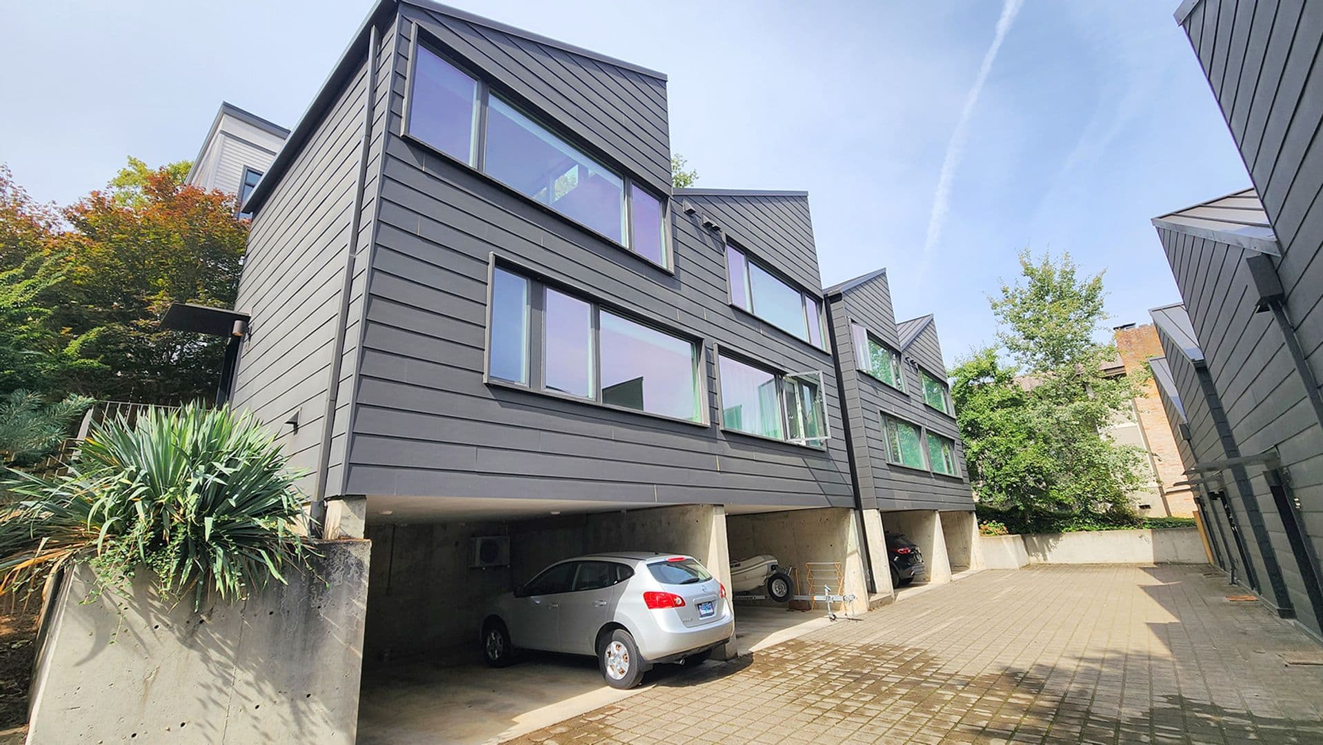 Lake Oswego Apartment: 31 - 47 D Avenue