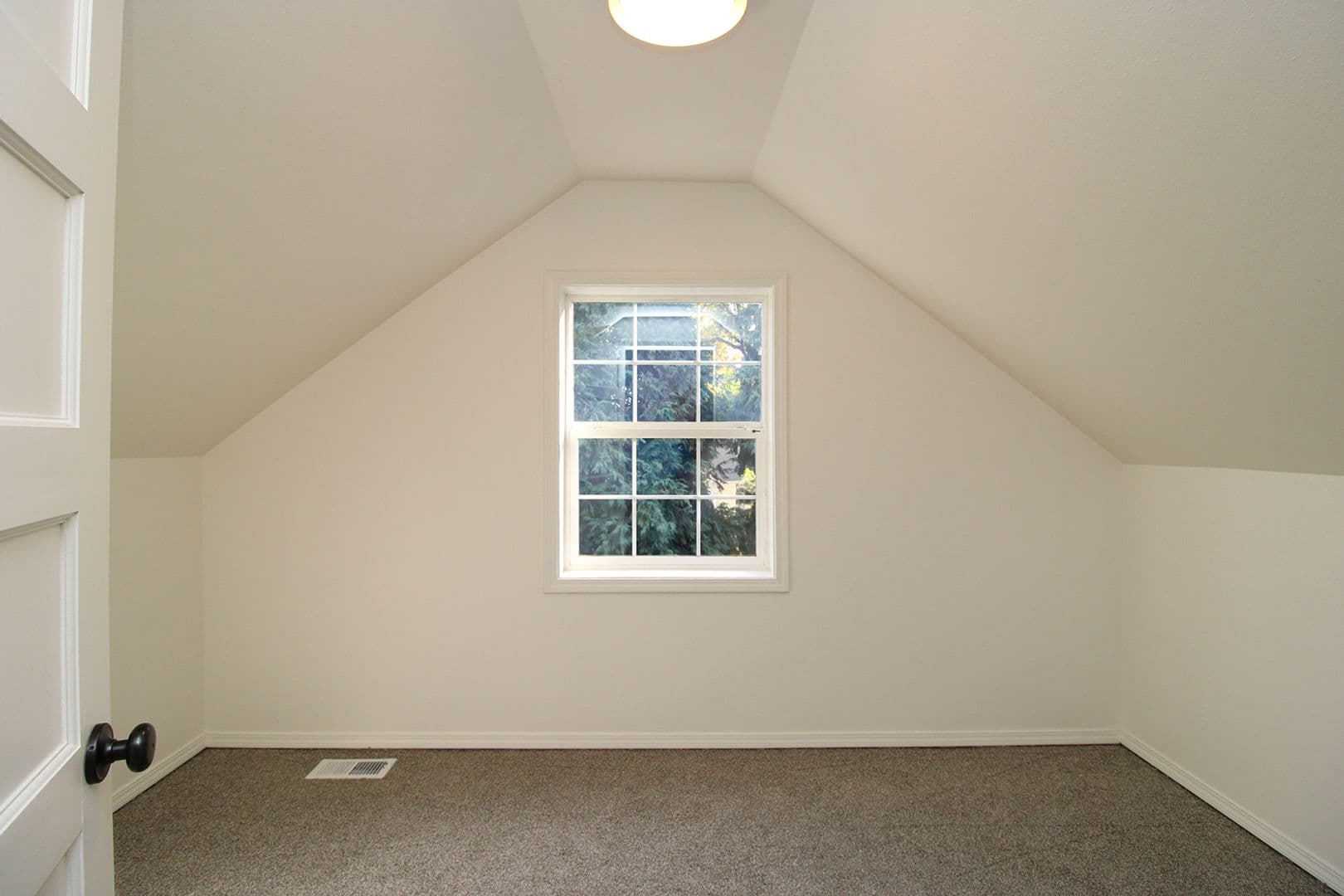 Portland House: 3604 SE Sherman St