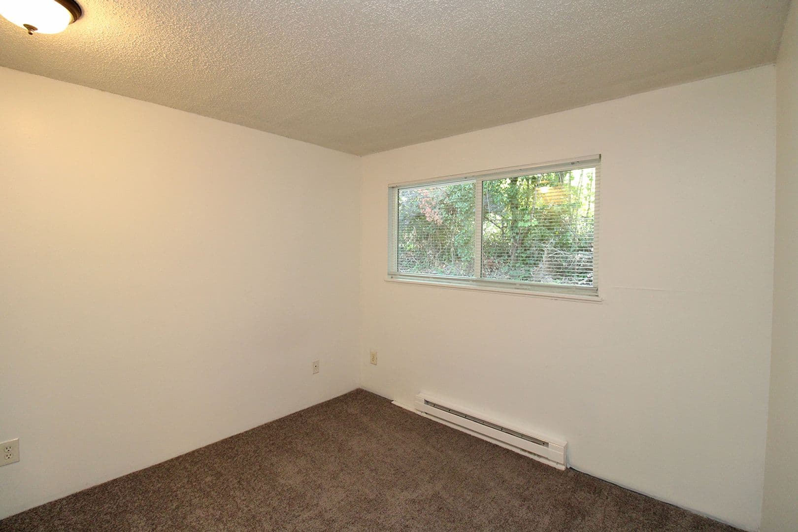 Portland Apartment: 5704 SW Beaverton-Hillsdale Hwy