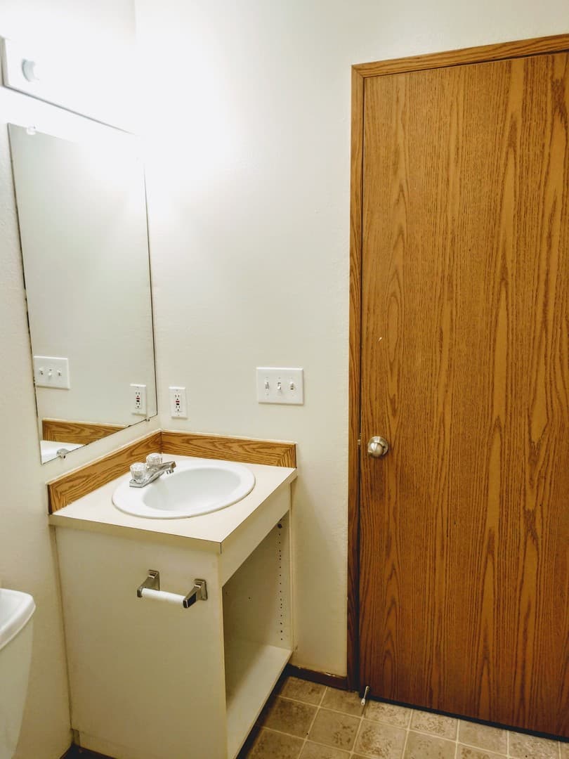 Portland Apartment: 131 - 149 SE 151st Ave